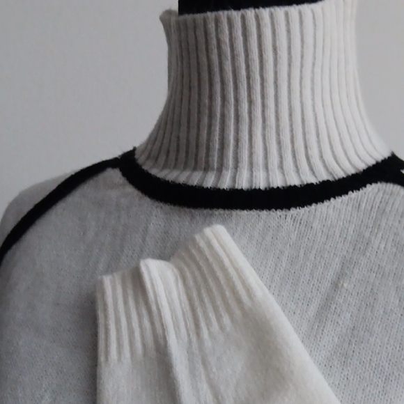 White and Black Turtleneck Sweater - Picture 3 of 7